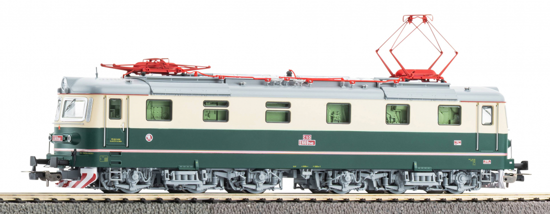 PIKO 21024 Электровоз E669.1